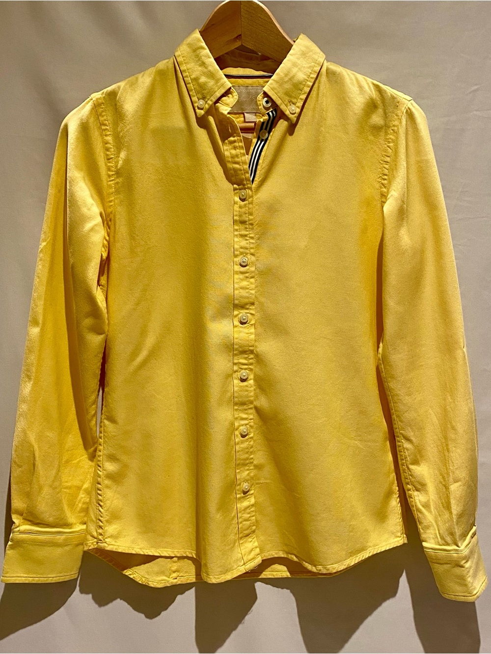 Banana Republic Yellow Oxford Button-Down Shirt, size XS, NWT